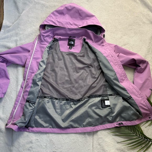 The North Face Women's Purple Jacket - Picture 6 of 15